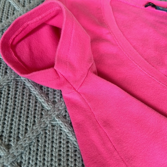 Ralph Lauren Sport PINK V-Neck T-Shirt - Picture 11 of 13
